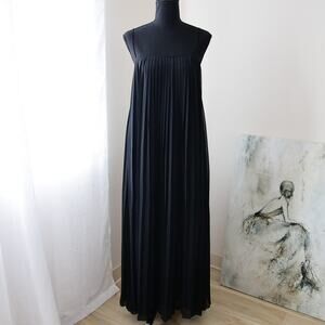 ASOS Designs Petite Black pleated strap Maxi dress size 0